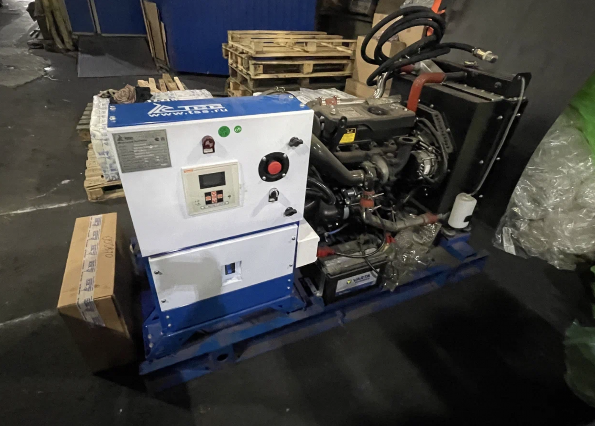 Дизельный генератор ТСС АД-40С-Т400-1РМ7 с АВР